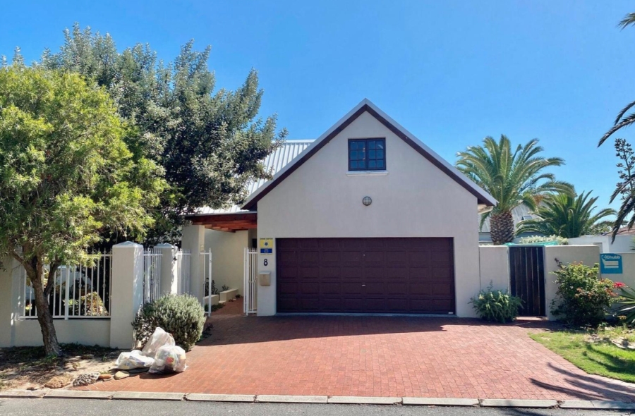 6 Bedroom Property for Sale in Sunset Beach Western Cape